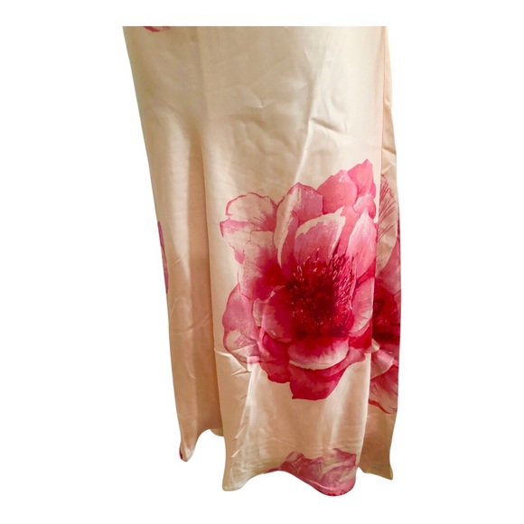 Trixxi peach pink flowers multi strapless satin effect maxi dress size large new - Picture 17 of 17